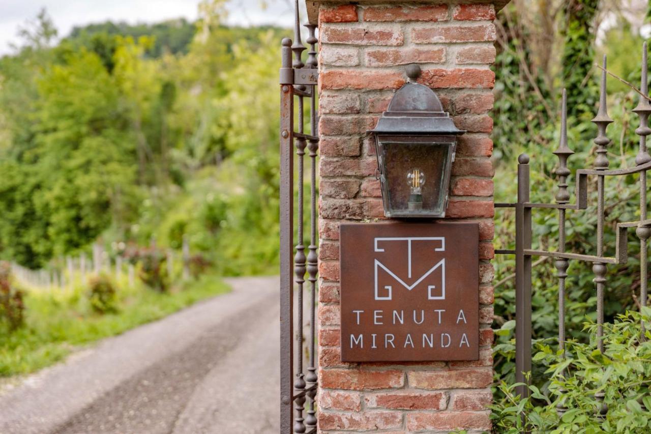 Tenuta Miranda Cassinasco Esterno foto